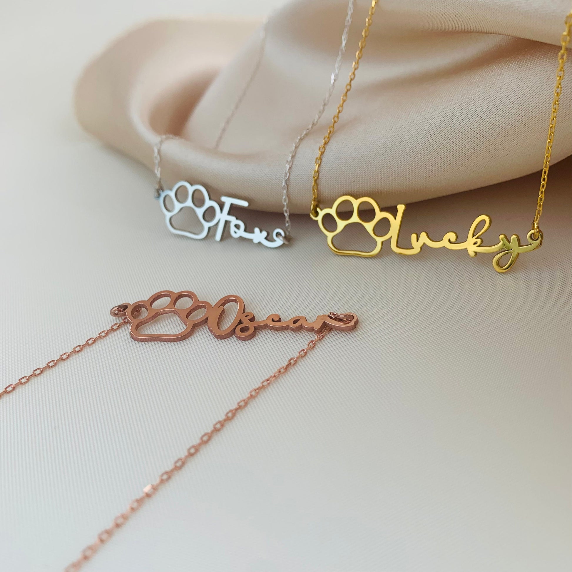 Paw Necklace with Name, Personalized Gift, Dog Necklace, Cat Name Necklace, Pet Name Necklace, Birthday Gift For Her, Pet Print, Paw necklace, Minimalist necklace, cat name necklace, necklace for women, pet necklace, pet lover, Memorial Gift