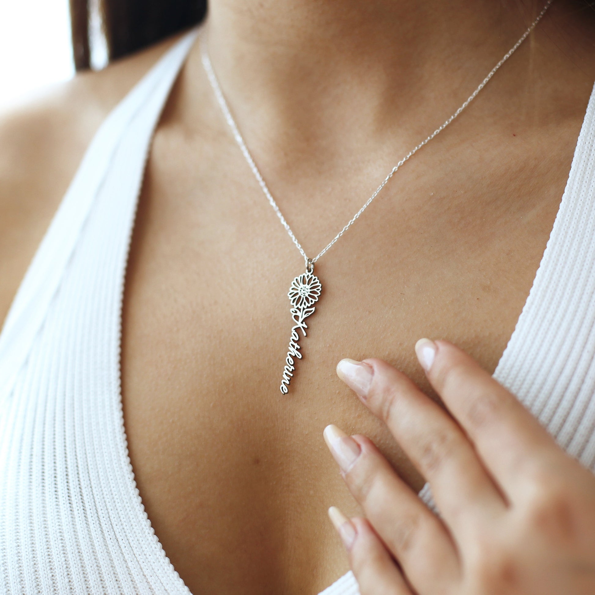 Dainty Name Necklace with Birth Flower - Personalized Name Necklace 925 Sterling Silver - Custom Name Jewellery - Birthday Gift for Her