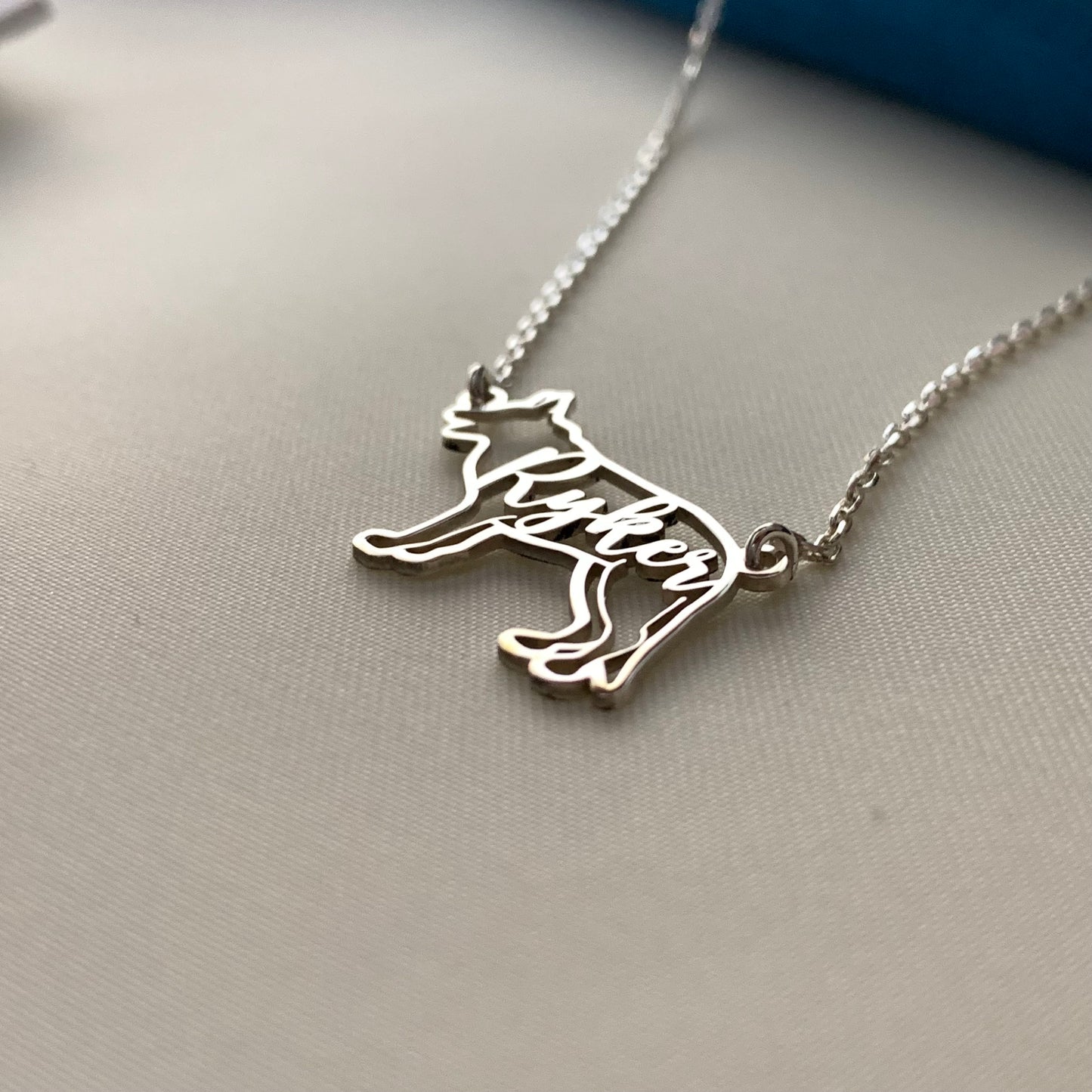 Personalized Dog Name Necklace, Dog Breed Silhouette Necklace, Pet Memorial Necklace, Pet Loss Necklace, Dog Necklace with Name, Gift