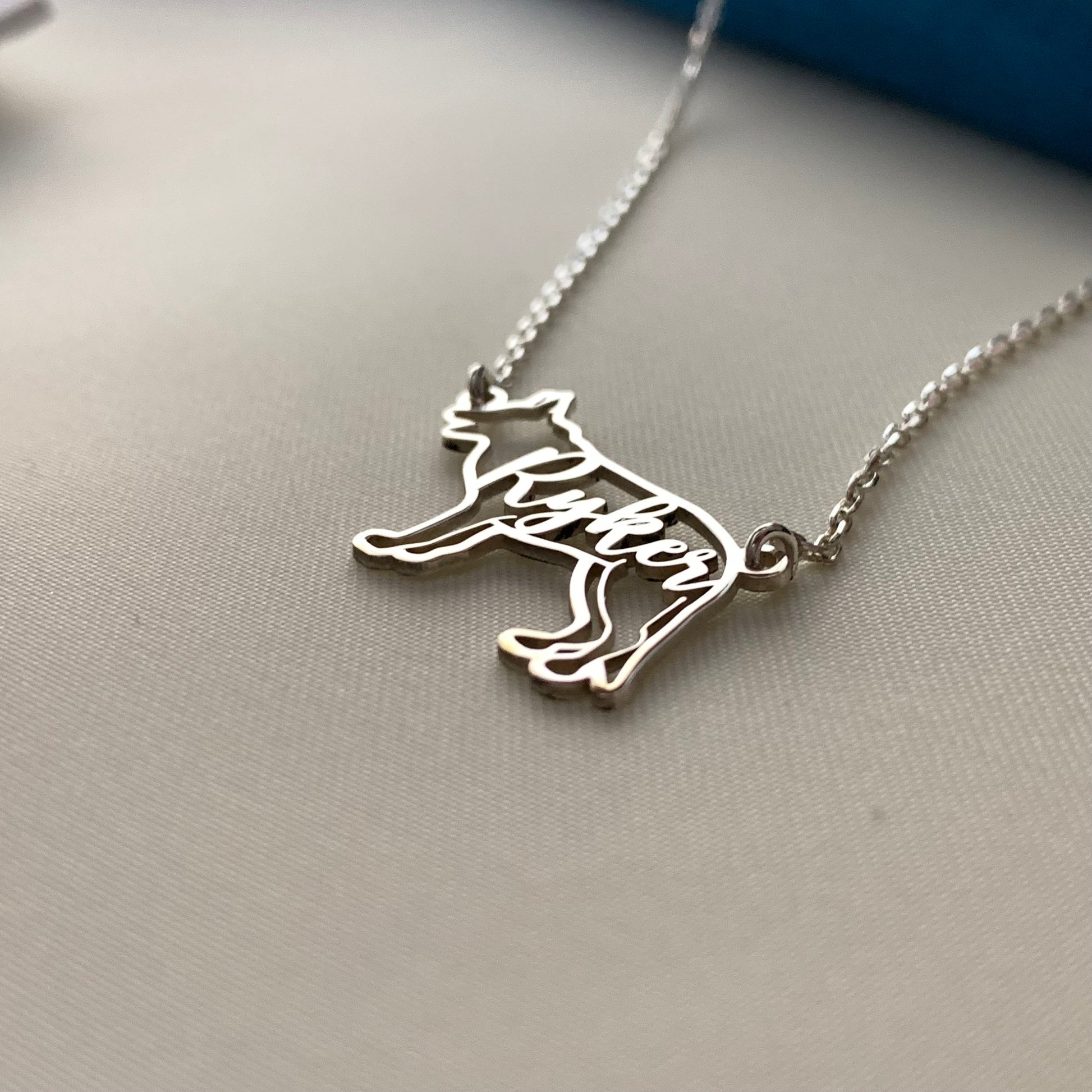 Personalized Dog Name Necklace, Dog Breed Silhouette Necklace, Pet Memorial Necklace, Pet Loss Necklace, Dog Necklace with Name, Gift