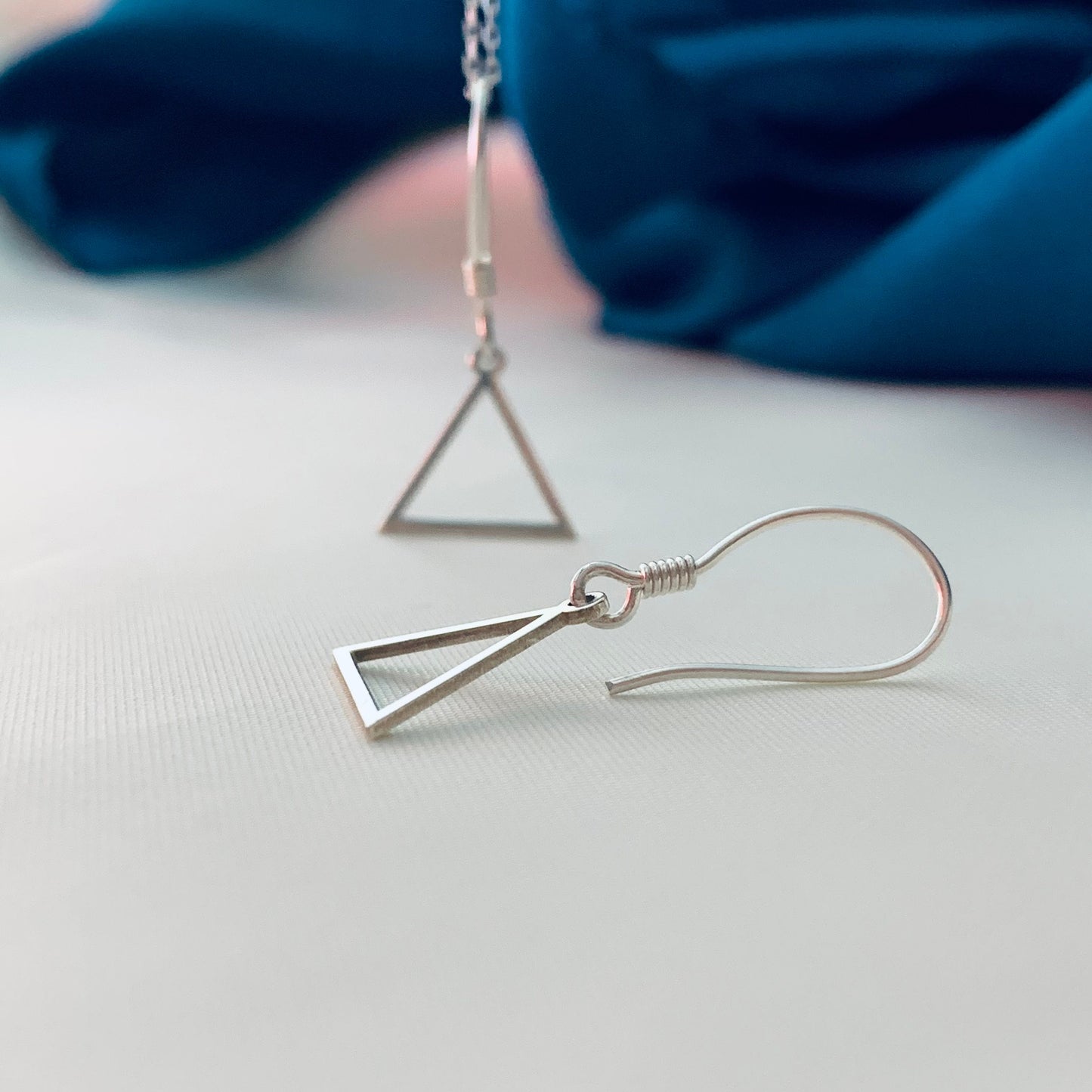 Open Triangle Dangle Earrings, Minimalist Geometric Drop Earrings, Simple Wire Earrings, Everyday Jewelry for Women, Modern Gift for Her
