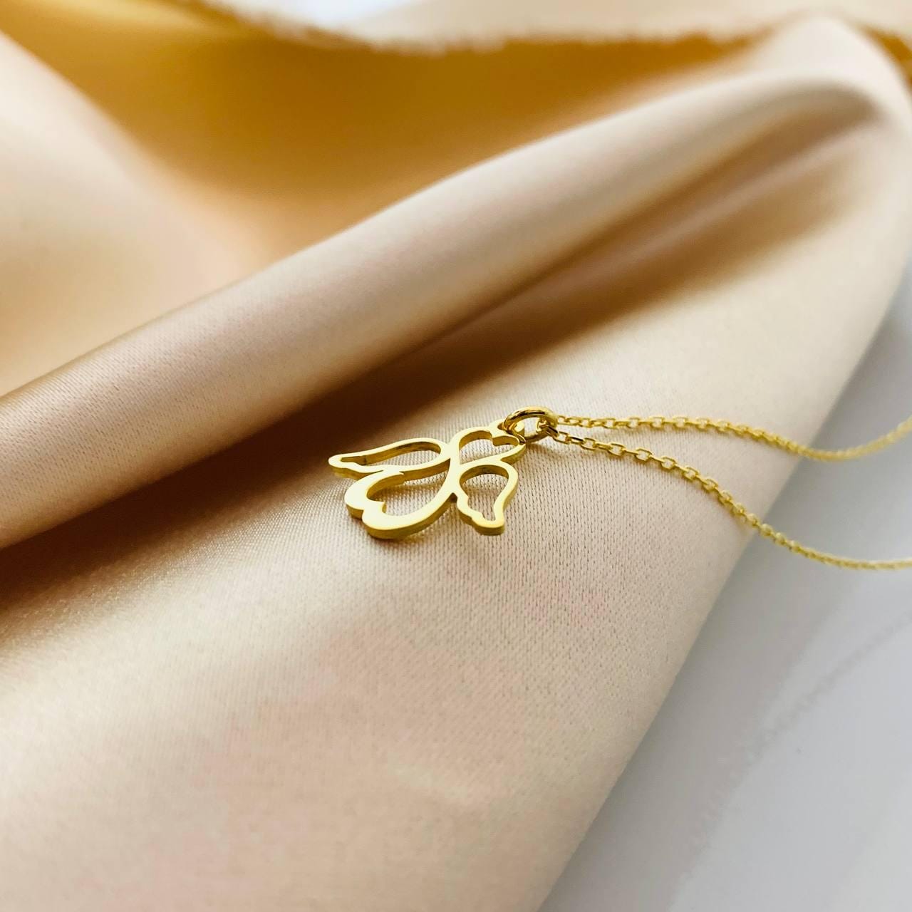 Angel Necklace, Angel Necklace for Woman, Gold Angel Necklace, Guardian Angel Necklace, Angel Wings Jewelry, Angel Necklace for Mom