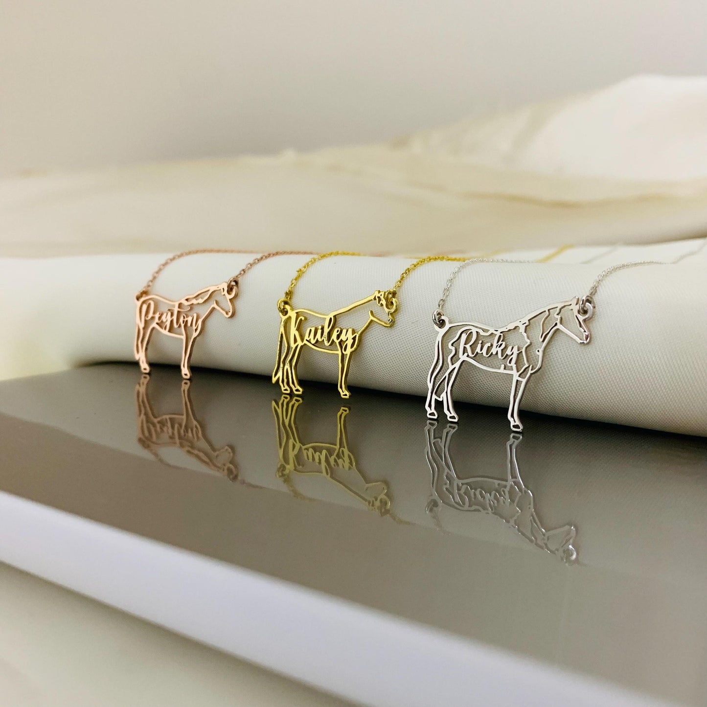 Horse Name Necklace, Personalized Horse Name Necklace Horse Necklace for Woman,  Horse Memorial Necklace, Horse Memorial Gift, Horse Jewelry