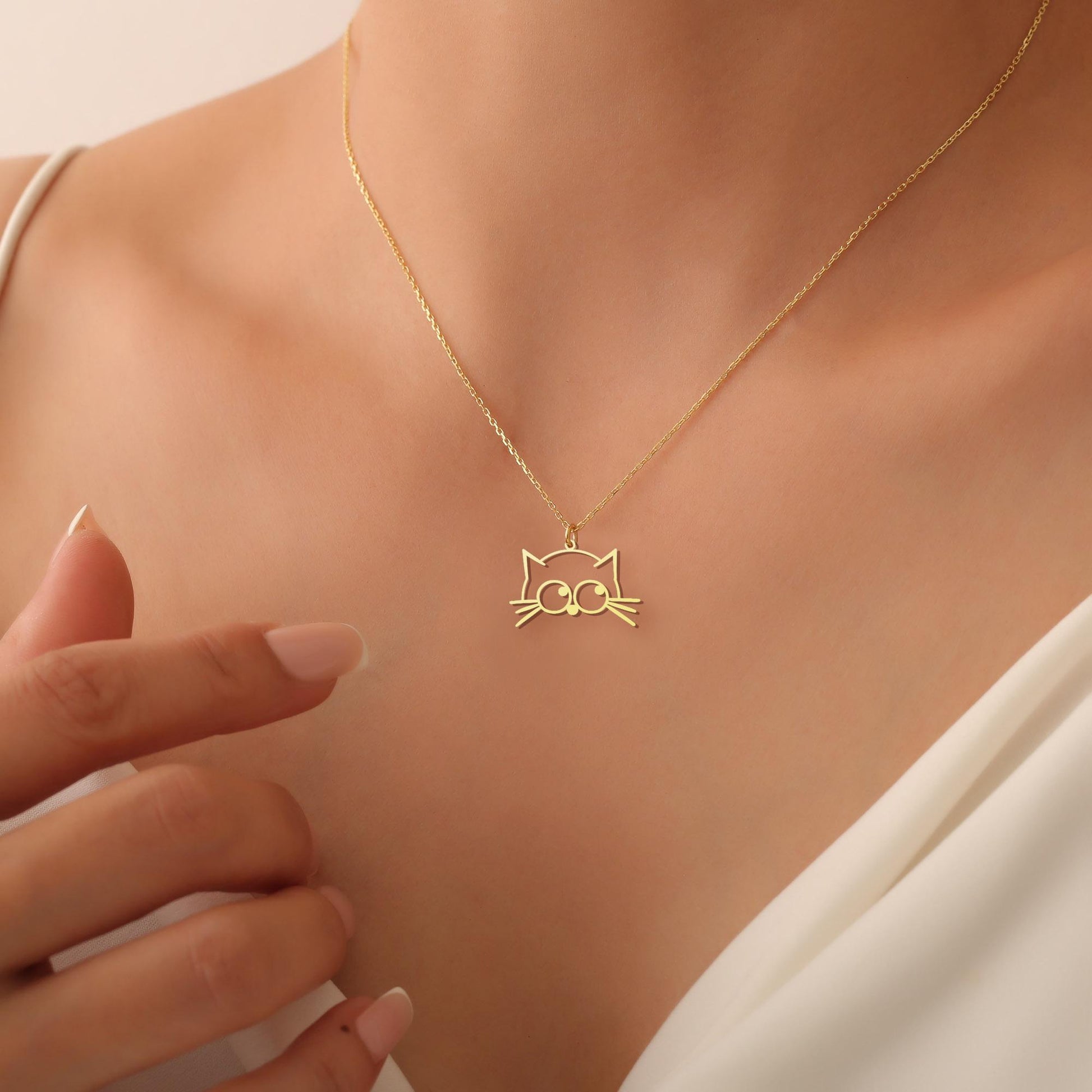 Cute Cat Necklace, Cute Kitty Necklace, Cat Necklace for Women, Kitty Jewelry, Cat Face Jewelry, Cat Mom Necklace, Gifts For Kids