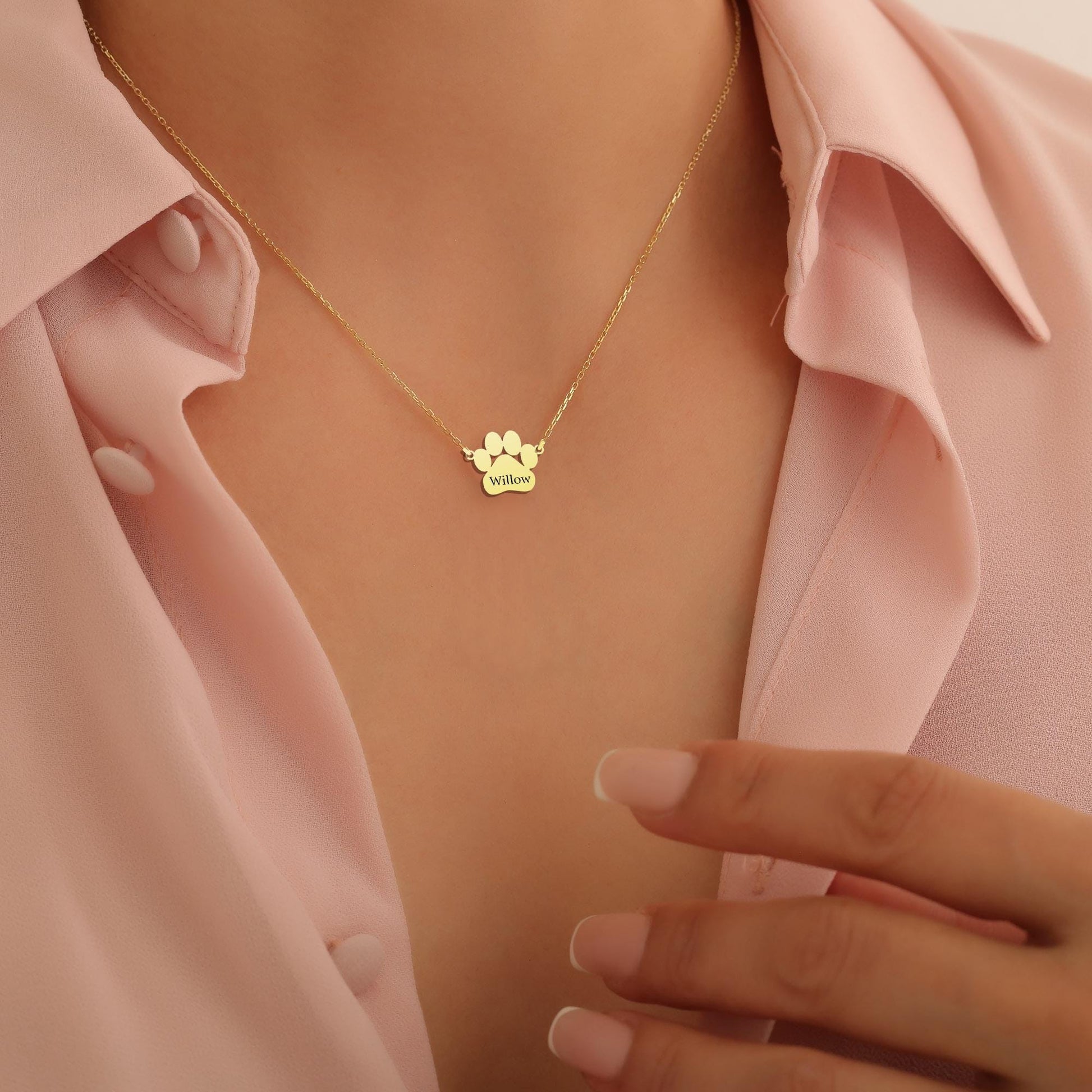 Personalized Multiple Paw Print Name Necklace, Paw Print Name Necklace, Dainty Dog Paw Necklace, Minimalist Paw Necklace, Dog Mom Gifts