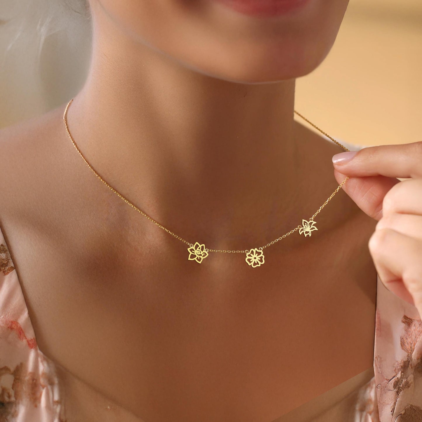 Birth Flower Necklace | 18K Gold Personalized Birth Month Flower Necklace | Multiple Birth Flower Charm Necklace | Birth Flower Family Gift