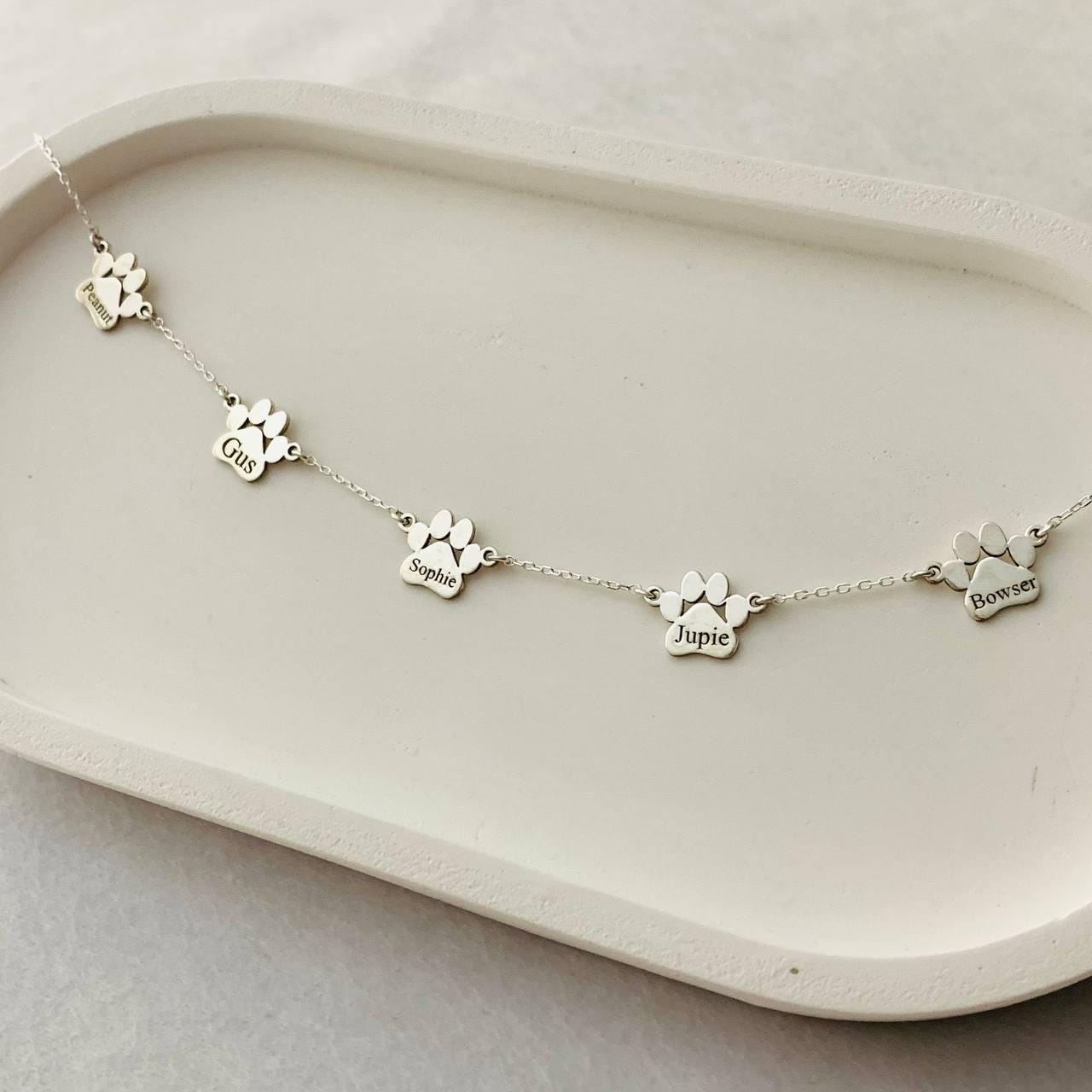 Personalized Multiple Paw Print Name Necklace, Paw Print Name Necklace, Dainty Dog Paw Necklace, Minimalist Paw Necklace, Dog Mom Gifts