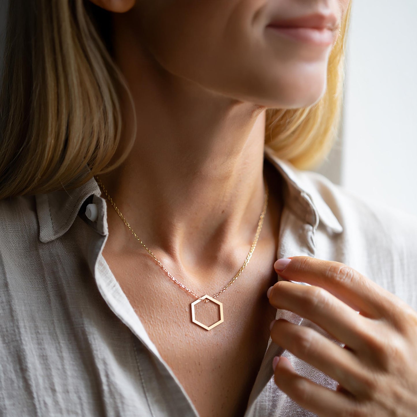 18K Gold Geometry Hexagon Necklace, Dainty Hexagon Necklace, Honeycomb Necklace, Necklace for Woman, Layered Necklace, Everyday Necklace,