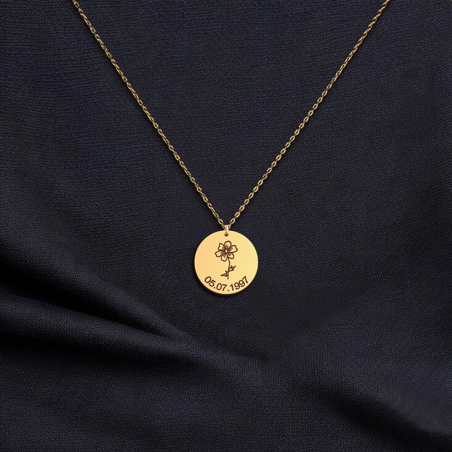 Minimalist Birth Flower Necklace, Personalized Flower Disc Necklace, Floral Jewelry, Birth Flower Pendant, 18th Birthday Gift, Gift for Mom
