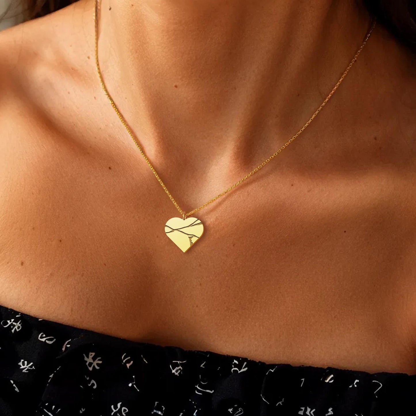 18K Gold Kintsugi Heart Necklace, Kintsug Broken Heart Necklace, Kintsugi Pottery Inspired Jewelry, Broken Heart Healing Gift, Kintsukuroi