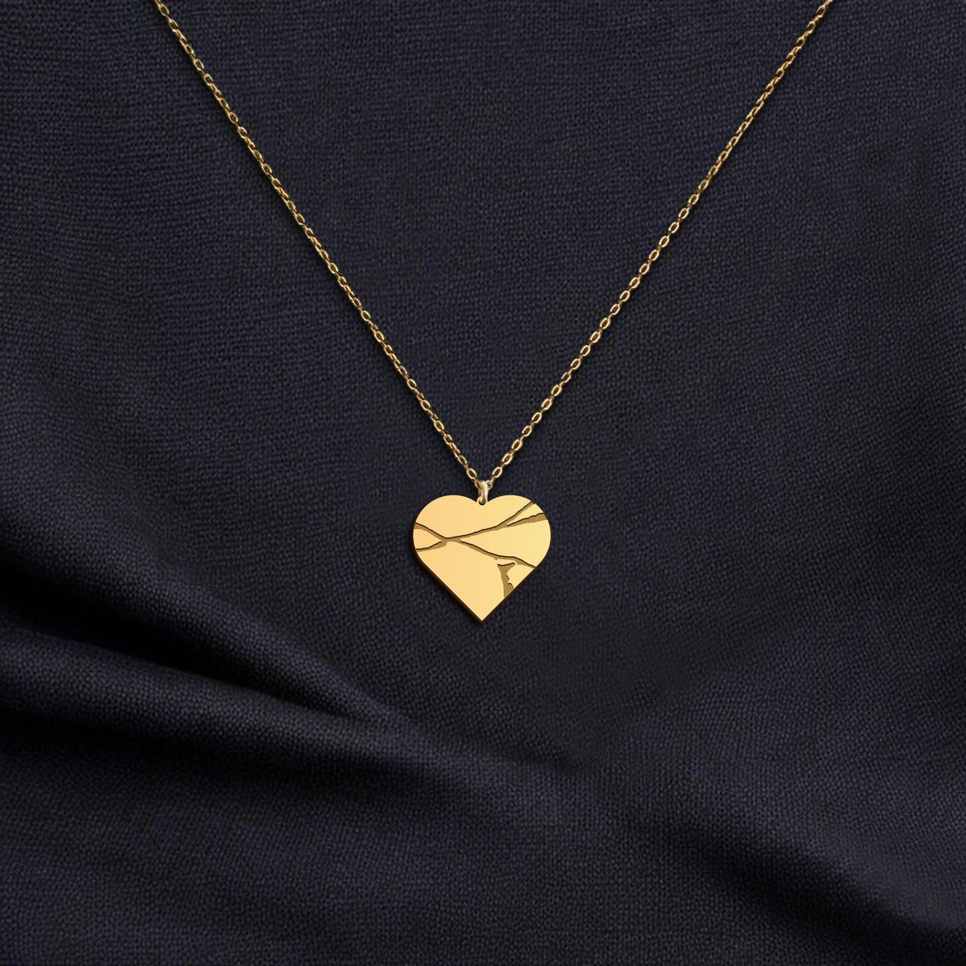 18K Gold Kintsugi Heart Necklace, Kintsug Broken Heart Necklace, Kintsugi Pottery Inspired Jewelry, Broken Heart Healing Gift, Kintsukuroi