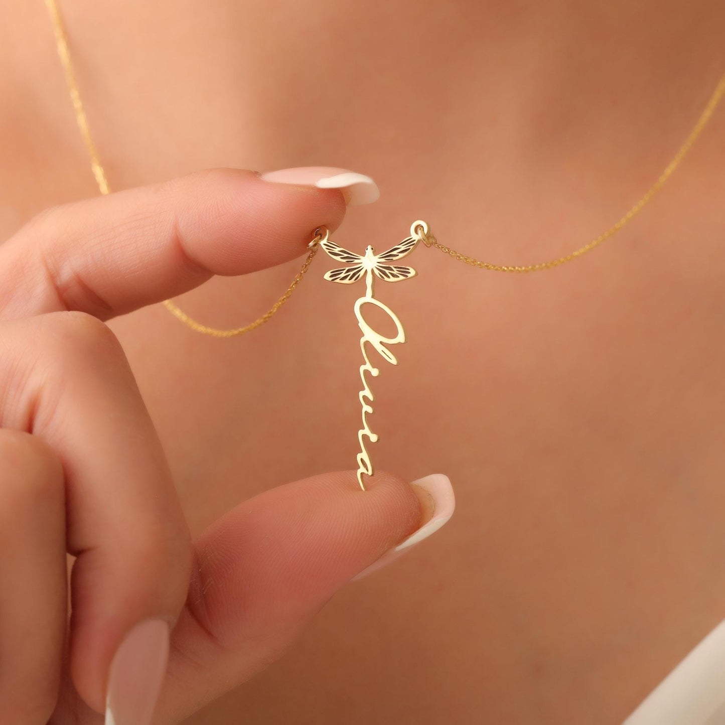 Custom Dragonfly Necklace with Name, Minimalist Personalized Dragonfly Necklace, Dragonfly Name Necklace, Elegant Dragonfly Charm Necklace