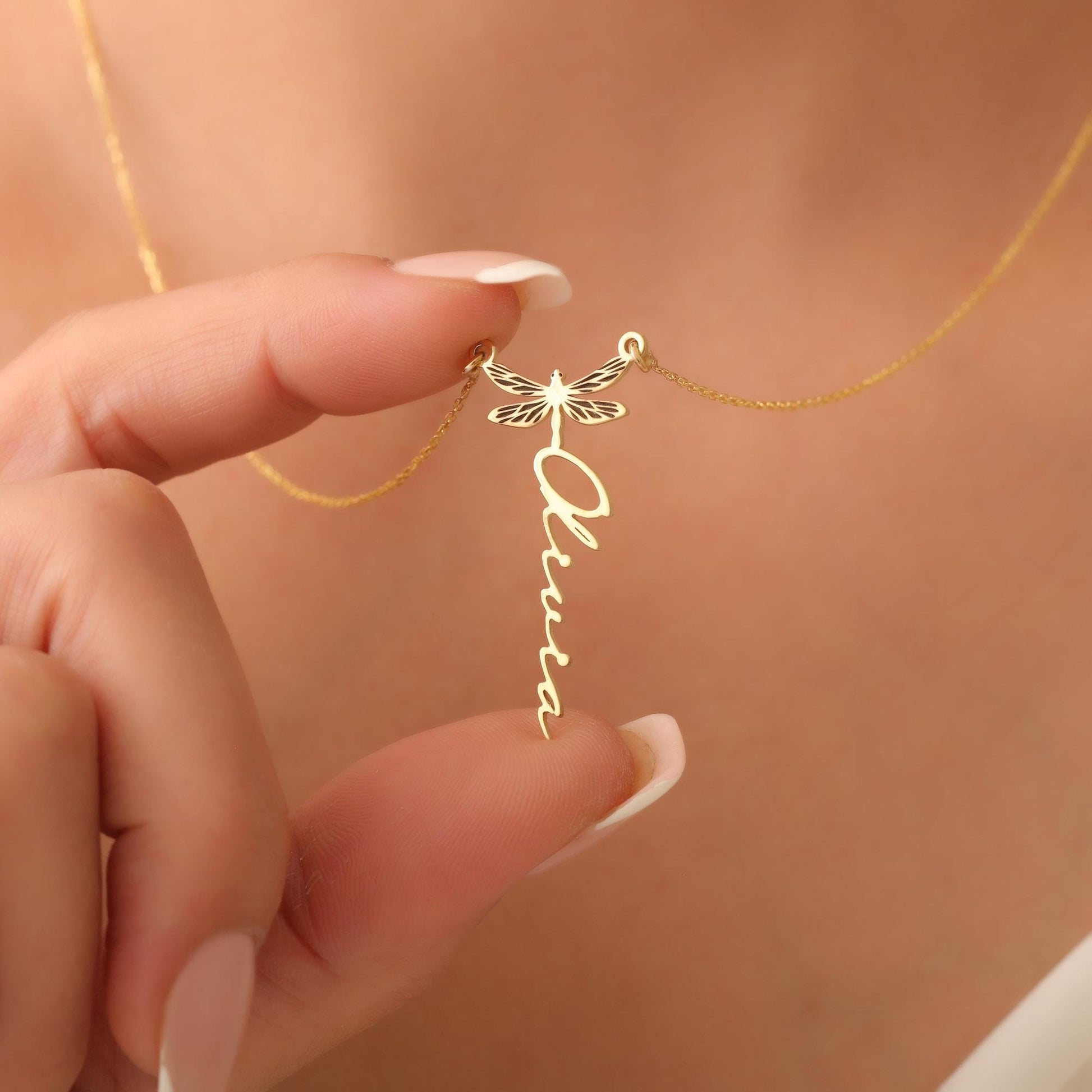 Custom Dragonfly Necklace with Name, Minimalist Personalized Dragonfly Necklace, Dragonfly Name Necklace, Elegant Dragonfly Charm Necklace