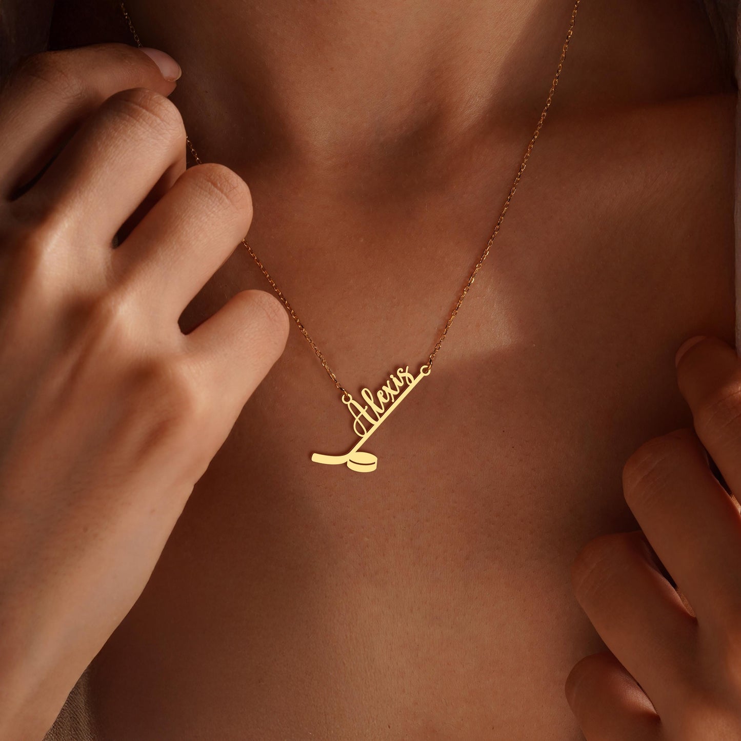 Hockey Name Necklace, Custom Gold Hockey Necklace, Personalized Sports Pendant, Unique Gift for Hockey Fans, Sports Jewelry