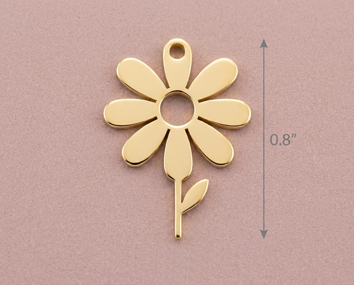 April Birth Flower Necklace, Gold Daisy Pendant, Birth Month Jewelry, Spring Birthday Gift, Sterling Silver Floral Charm, Gift for Mom