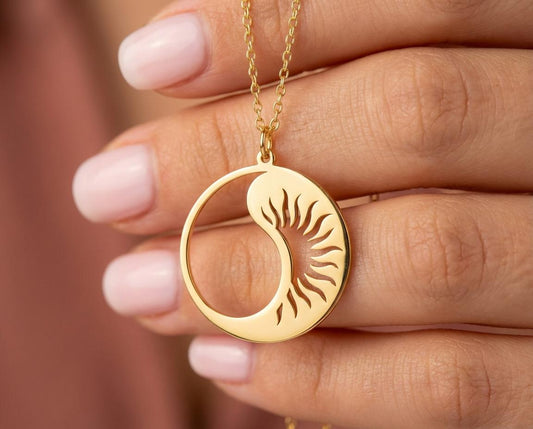 Celestial Sun Moon Necklace, Gold Disc Pendant, Minimalist Sky Jewelry, Astrology Charm, Boho Coin Necklace, Galaxy Gift, Sunrise Sunset